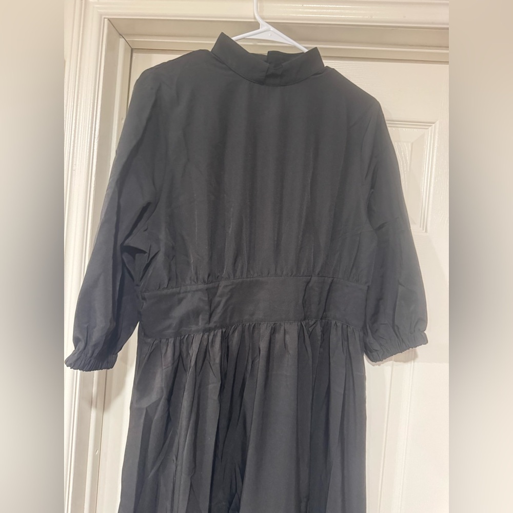 Luxury collections brand new dress - Picture 3 of 5